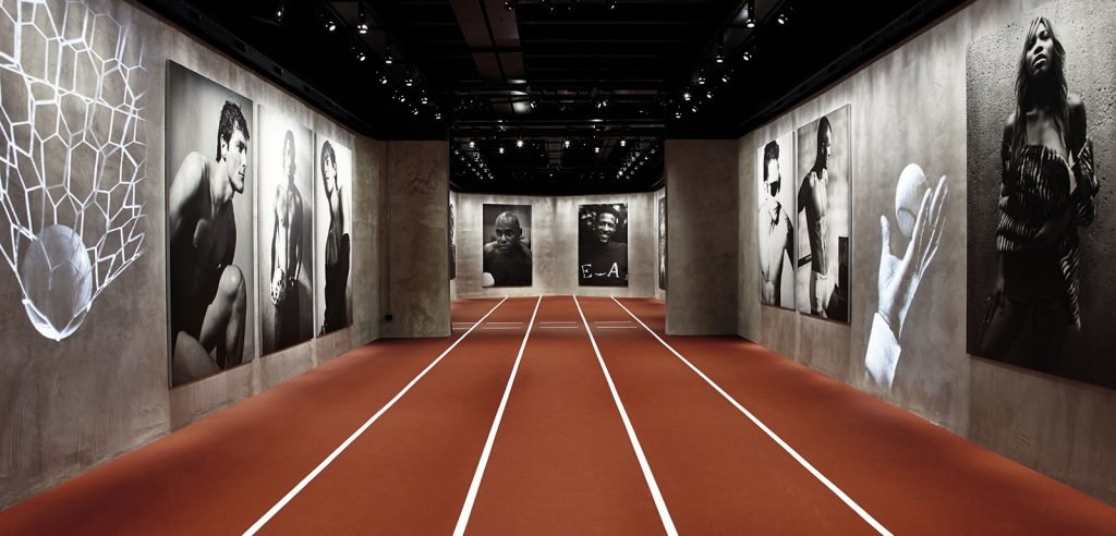 Expo_Giorgio_Armani_The_Luxury_Trends