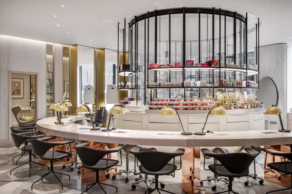 harvey-nicholsbeauty-lounge-nail-bar-TheLuxuryTrends