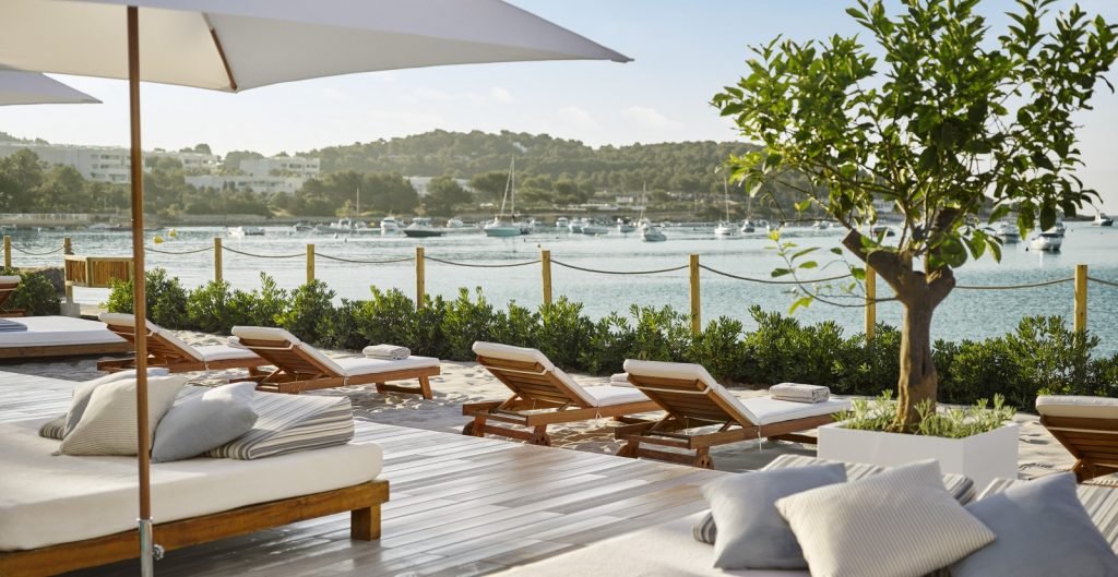 Nobu-Ibiza-Bay-TheLuxuryTrends