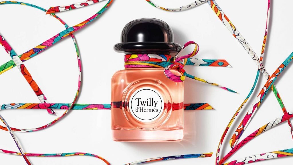 Twilly-Hermés-carré-seda-TheLuxuryTrends