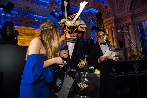 Bile-Mascaras-premio-LuxurySpain