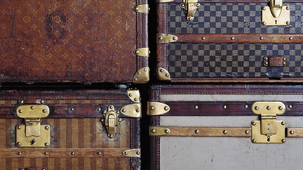Louis-Vuitton-Time-Capsule-bales-TheLUxuryTrends
