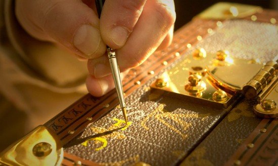 louis-vuitton-Time-capsule-artesanos-TheLuxuryTrends