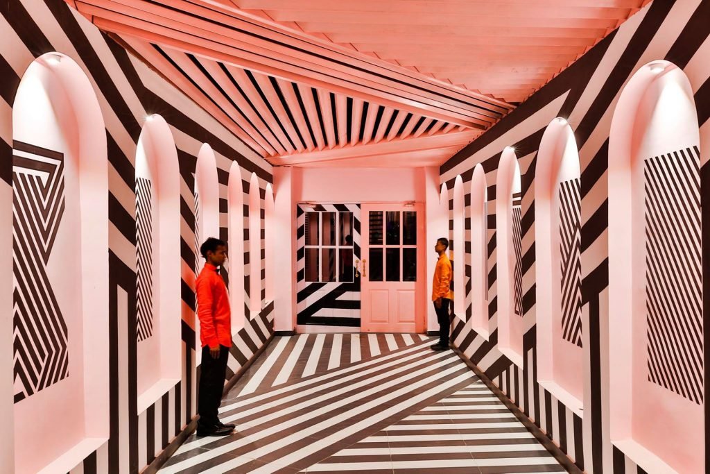 The-Pink-Zebra-restaurant-TheLuxuryTrends
