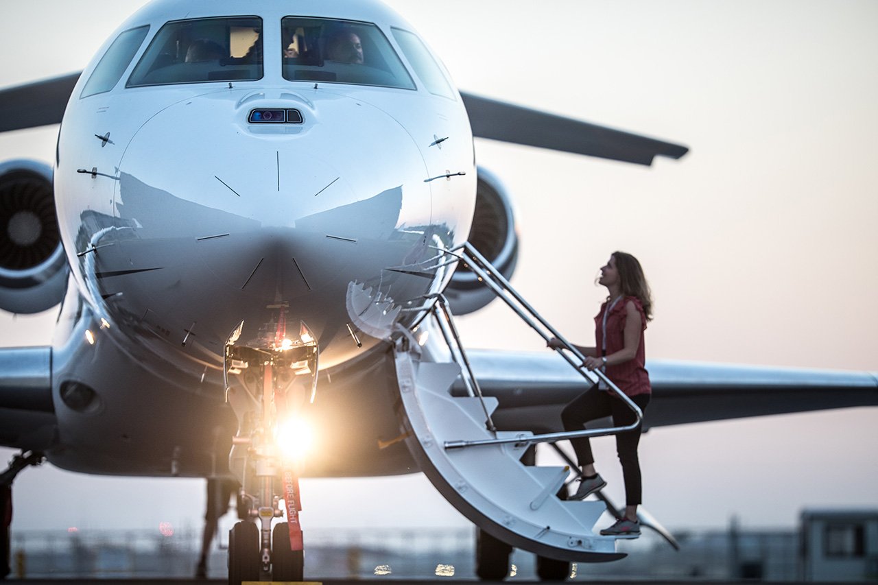 Falcon-8x-avion-negocios-TheLuxuryTrends