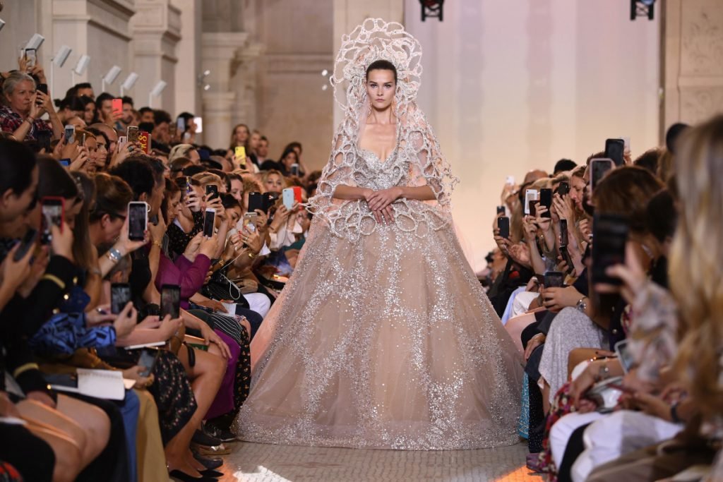 Elie-Saab-Gaudí-TheLuxuryTrends