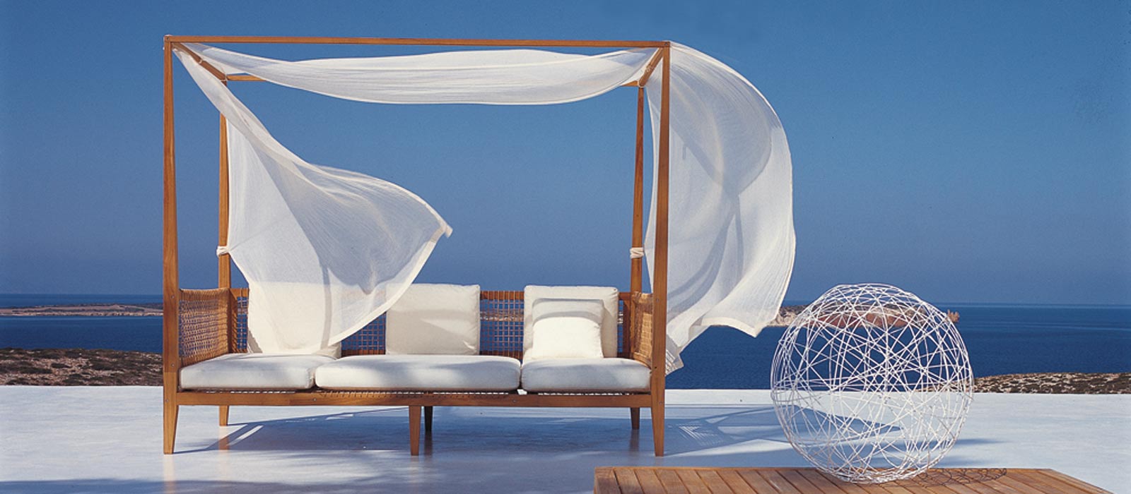 Unopiu-muebles-jardin-TheLuxuryTrends