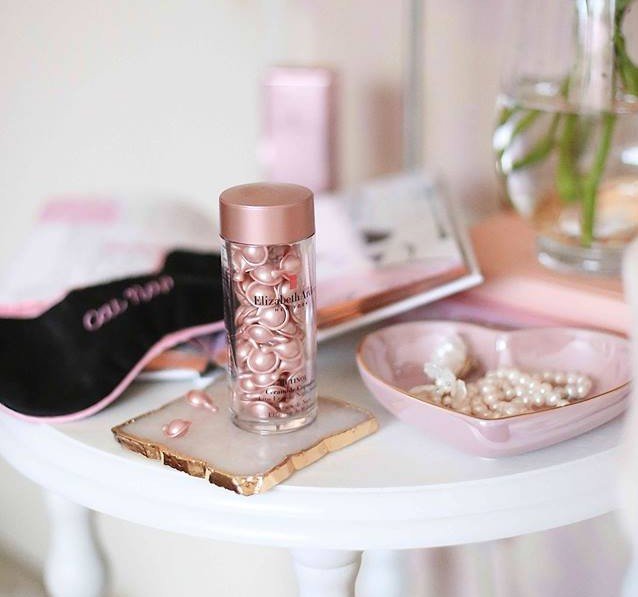 Elisabeth-Arden-Retinol-suero-TheLuxuryTrends