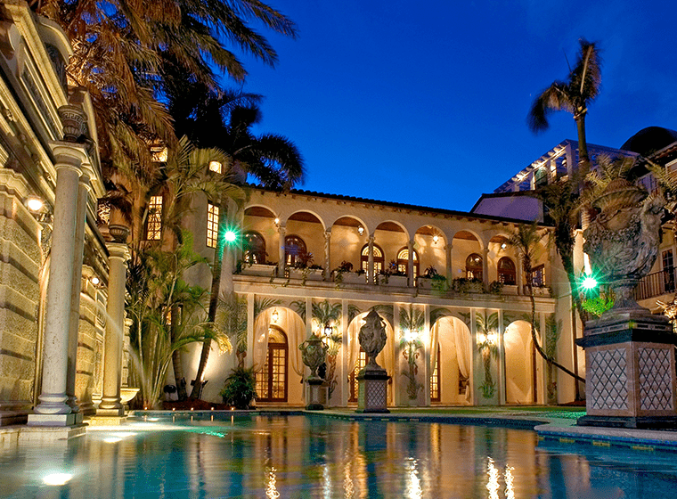 The-Villa-Casa-Casuarina-Versace-TheLuxuryTrends